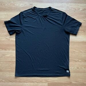 Vuori Black Current Tech Tee